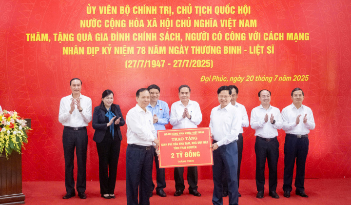 Agribank trao 3 tỷ đồng xây nhà ở cho người có công tại Thái Nguyên