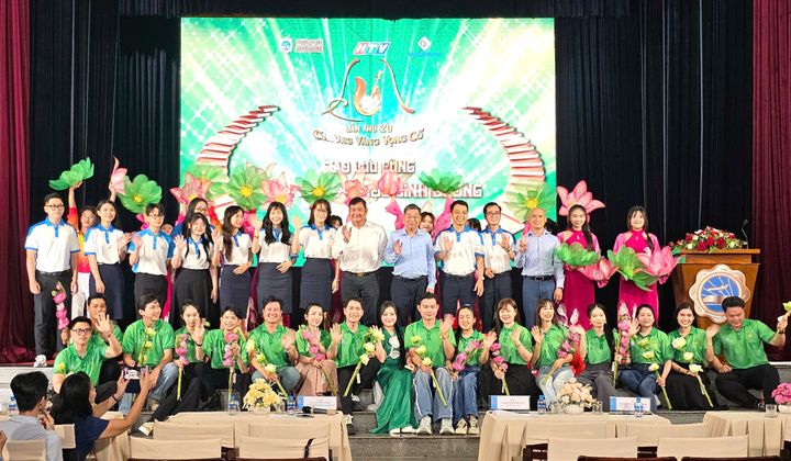 SaiGonBank lan tỏa văn hóa cùng Chuông Vàng vọng cổ 2025