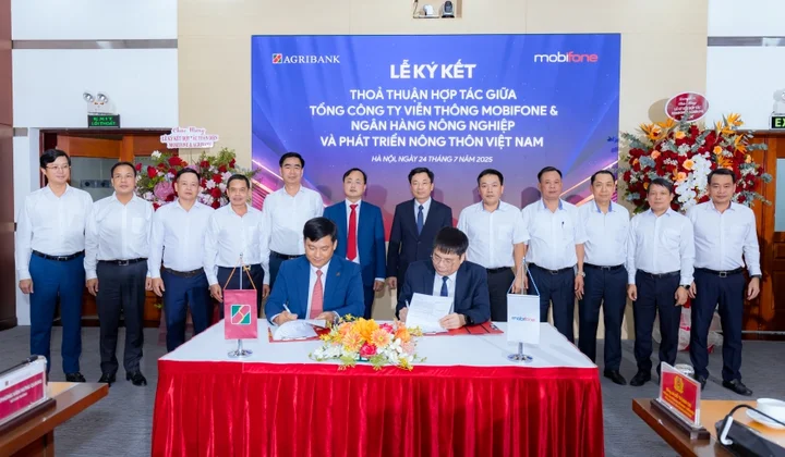 Agribank hợp tác toàn diện với MobiFone, đẩy mạnh chuyển đổi số