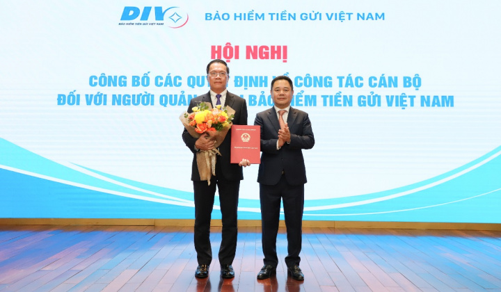 Công bố các Quyết định về công tác cán bộ tại Bảo hiểm tiền gửi Việt Nam
