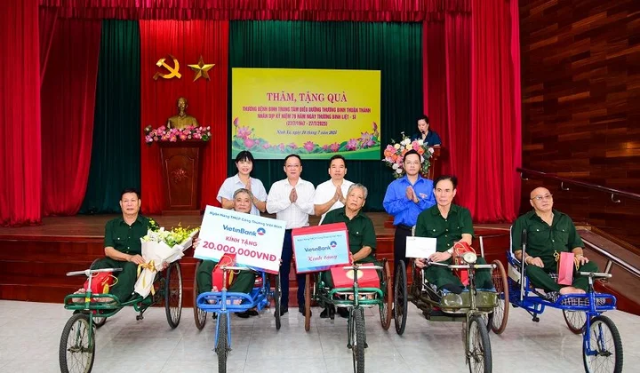 VietinBank tri ân người có công nhân Ngày Thương binh - Liệt sĩ