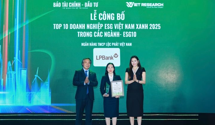 LPBank liên tiếp giành 2 giải thưởng ESG danh giá, khẳng định vị thế tài chính bền vững