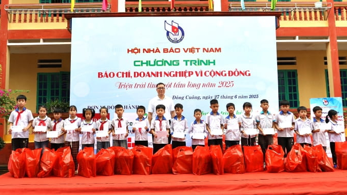 Vietcombank đồng hành chương trình "báo chí, doanh nghiệp vì cộng đồng"