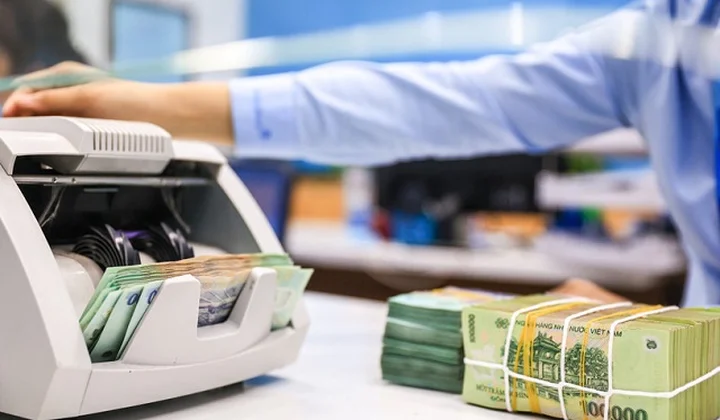 Chủ động nới room, giảm lãi vay: Ngân hàng chạy nước rút tín dụng cuối năm
