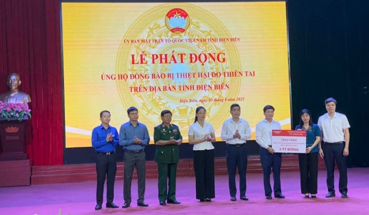 Agribank đồng hành cùng chính quyền và nhân dân các địa phương khắc phục thiệt hại do bão Wipha