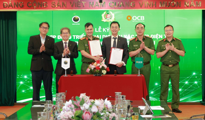 OCB hợp tác Trung tâm RAR triển khai xác thực qua VNeID