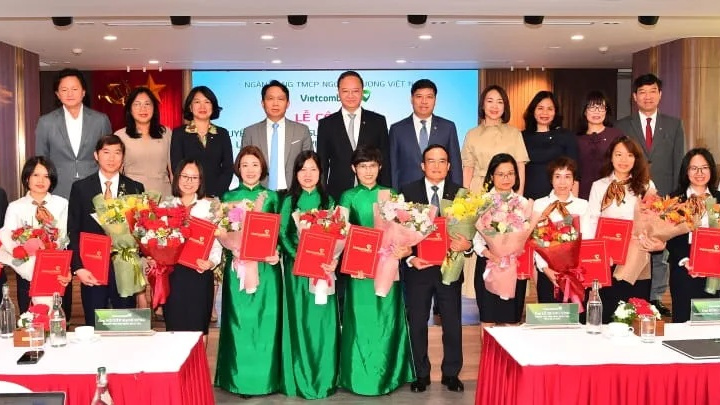 Vietcombank bổ nhiệm lãnh đạo tại Trụ sở chính, VCBNeo và TP.HCM