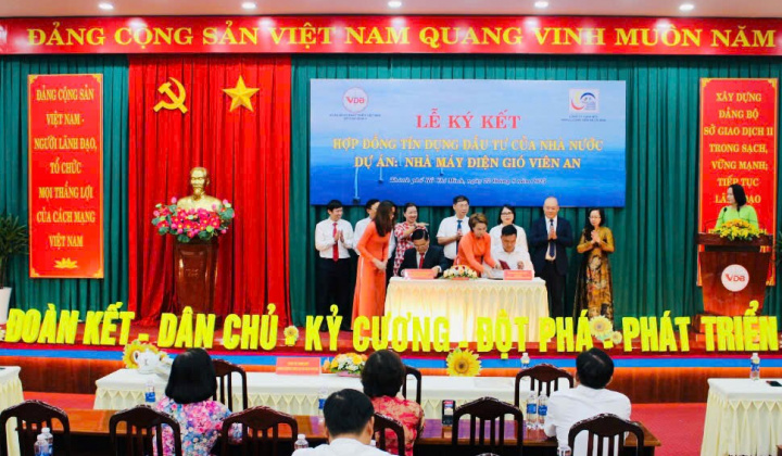 VDB đồng loạt ký kết tín dụng cho các dự án thủy điện và điện gió