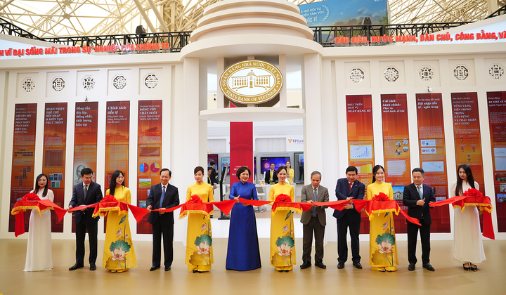 Ấn tượng gian triển lãm ngành Ngân hàng tại Triển lãm thành tựu Đất nước "80 năm Hành trình Độc lập - Tự do - Hạnh phúc"