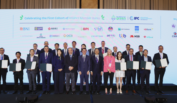HDBank, OCB, MSB, VPBank tham gia liên minh ngân hàng xanh toàn cầu