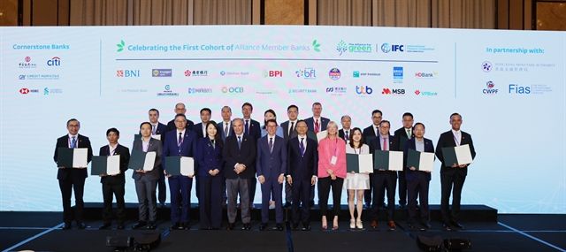 Four banks join IFC's Green Alliance to boost sustainable finance