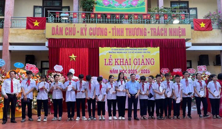 Co-opBank lan tỏa yêu thương trong ngày khai giảng năm học mới 2025 - 2026