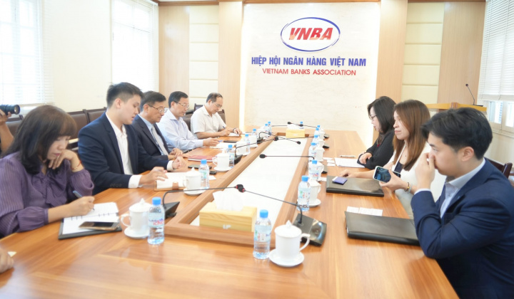 VNBA leader welcomes HKAB delegation