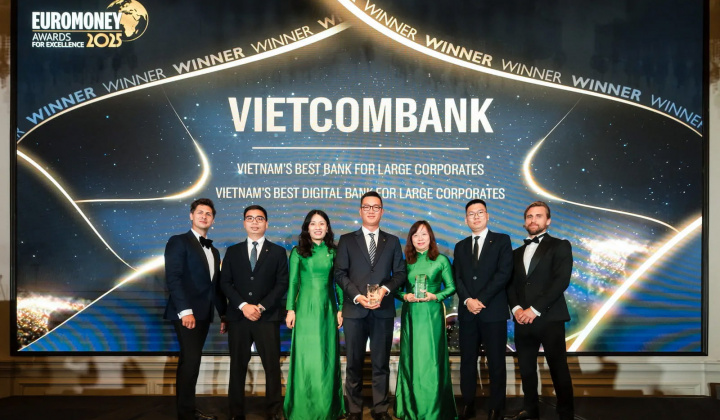 Vietcombank vinh dự nhận cú đúp giải thưởng Euromoney 2025 về dịch vụ ngân hàng bán buôn