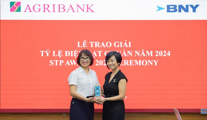 Agribank 16 năm liên tiếp nhận Giải thưởng Tỷ lệ điện đạt chuẩn từ The Bank of New York Mellon