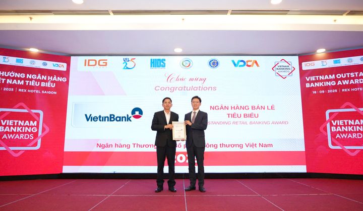 VietinBank được vinh danh 5 hạng mục giải thưởng Ngân hàng Việt Nam tiêu biểu năm 2025