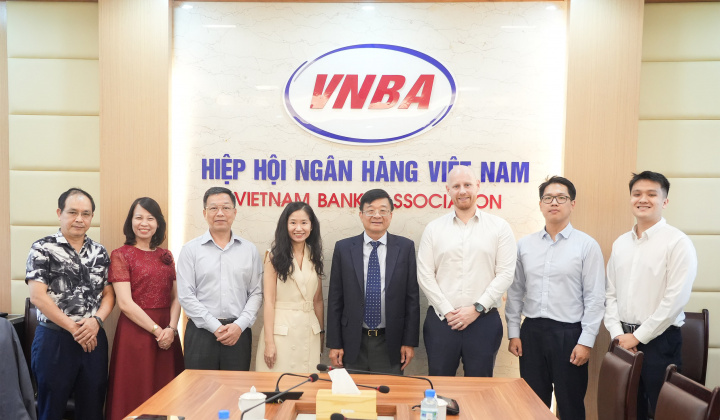 Phó Chủ tịch, Tổng Thư ký Nguyễn Quốc Hùng tiếp Giám đốc Thương mại và Đầu tư bang Victoria (Australia)