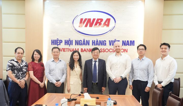 Phó Chủ tịch, Tổng Thư ký Nguyễn Quốc Hùng tiếp Giám đốc Thương mại và Đầu tư bang Victoria (Australia)