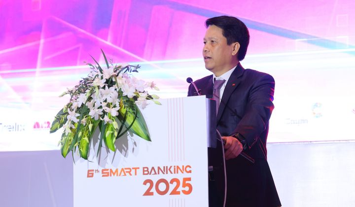 Phó Thống đốc Phạm Tiến Dũng: Lấy khách hàng làm trung tâm, dữ liệu làm nền tảng và an toàn bảo mật làm trọng yếu cho chuyển đổi số ngành Ngân hàng