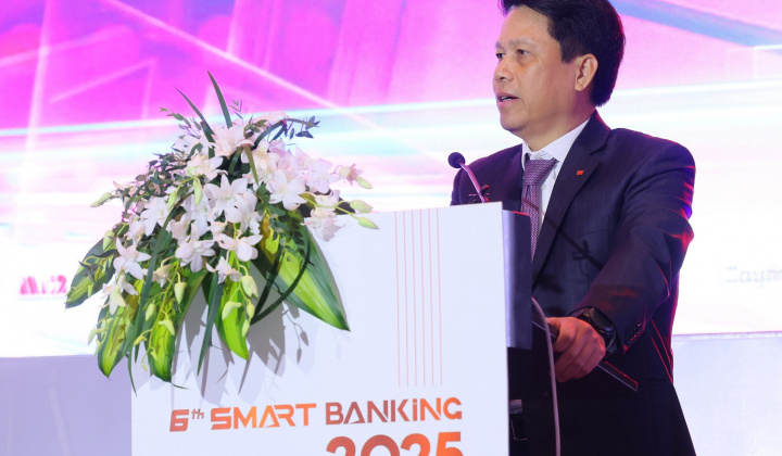 Vietnamese banks embrace AI, shut branches, and block scams