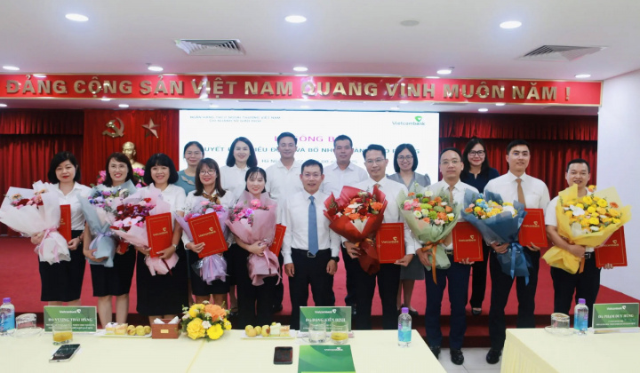 Vietcombank Sở Giao dịch điều động, bổ nhiệm cán bộ