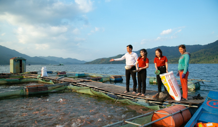 Agribank triển khai chính sách phát triển nông nghiệp, nông thôn, tích cực hỗ trợ khách hàng phát triển kinh tế