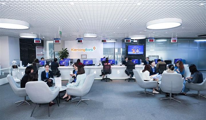 KLB dẫn dắt nhóm cổ phiếu bank với mức tăng hơn 131% trong năm 2025