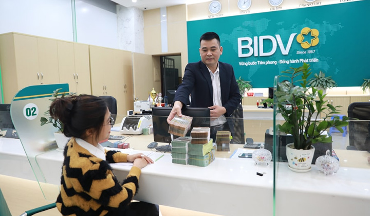 Cẩn trọng với dịch vụ đổi tiền chèn mã độc