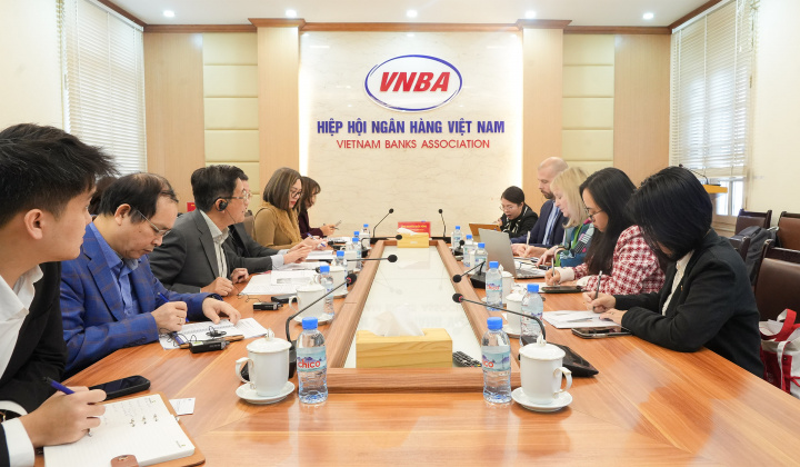 Hiệp hội Ngân hàng Việt Nam làm việc với đoàn công tác Đại sứ quán Vương quốc Anh