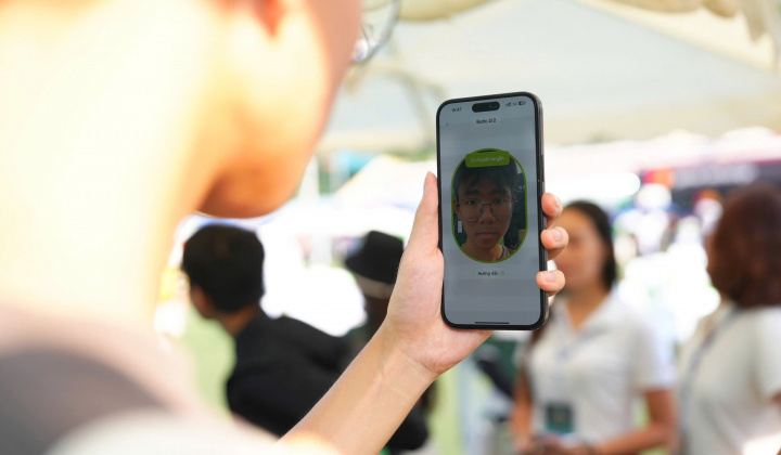 Sản phẩm, dịch vụ số và định hướng phát triển để thực hành văn hóa số hiệu quả tại Vietcombank