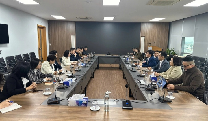 Học viện Chính sách và Phát triển làm việc với Ngân hàng TMCP Đại chúng Việt Nam (PVcomBank)