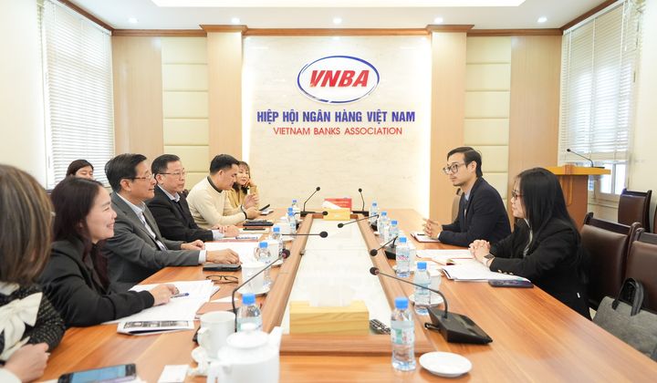 VNBA and ACCA talked on collaboration in training and sustainable finance development