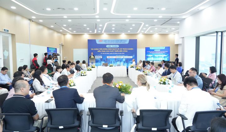 Tài chính tiêu dùng: Cần chuyển từ "mở rộng tiếp cận" sang "mở rộng tiếp cận có trách nhiệm"