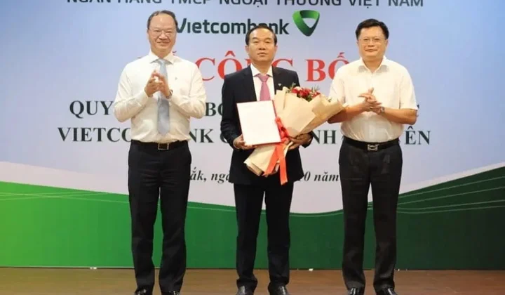 Vietcombank công bố quyết định bổ nhiệm nhân sự tại hai chi nhánh