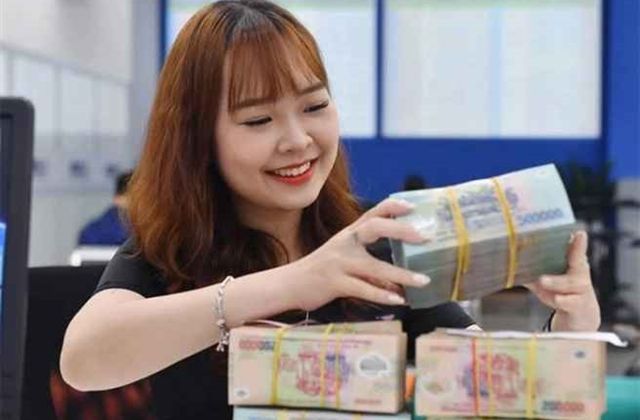 Banks required to ensure operation safety during Tết