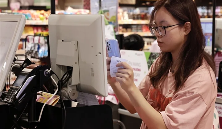 Value of cashless payments equal to nearly 28 times of GDP