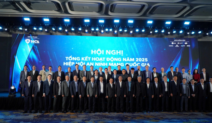 “Khoa học, công nghệ, đổi mới sáng tạo và chuyển đổi số làm động lực chính”