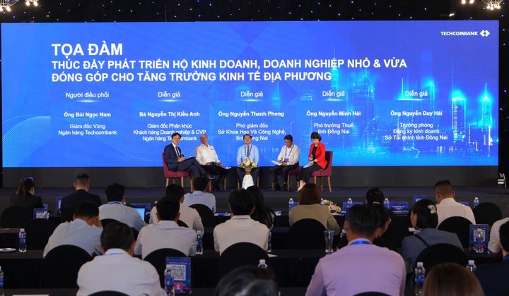 Techcombank hỗ trợ doanh nghiệp, hộ kinh doanh tiếp cận tài chính số