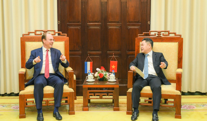 Phó Thống đốc Nguyễn Ngọc Cảnh tiếp Đại sứ Đại Công quốc Luxembourg