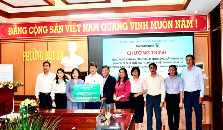 Vietcombank tài trợ 3 tỷ đồng xây nhà cho người dân vùng mưa lũ tại Đà Nẵng