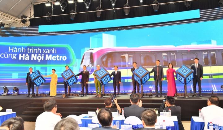 Vietcombank ra mắt thẻ MeGO, thúc đẩy thanh toán giao thông đô thị