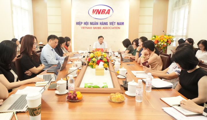 Hiệp hội Ngân hàng Việt Nam họp góp ý sửa đổi thông tư 20: Tháo gỡ vướng mắc, thúc đẩy phát triển bao thanh toán