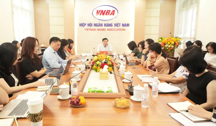 Hiệp hội Ngân hàng Việt Nam họp góp ý sửa đổi thông tư 20: Tháo gỡ vướng mắc, thúc đẩy phát triển bao thanh toán