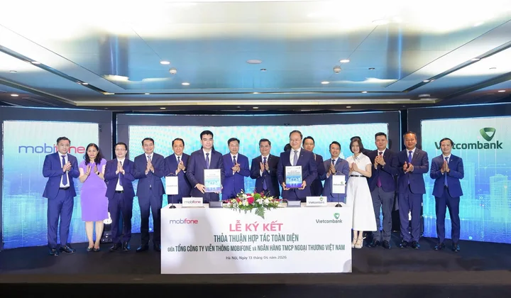 Vietcombank hợp tác toàn diện với MobiFone, thúc đẩy hệ sinh thái số