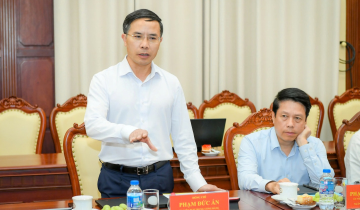 Ban Thường vụ Đảng ủy NHNN làm việc với Đoàn khảo sát của Đảng ủy Chính phủ về thực hiện Kết luận số 208-KL/TW của Bộ Chính trị