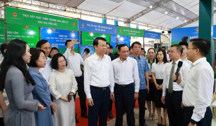 Vietcombank đồng hành cùng chương trình “Thúc đẩy thương mại điện tử khu vực phía Bắc”, lan tỏa giải pháp số tới tiểu thương