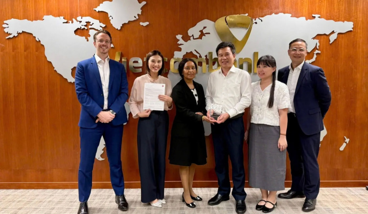 Khẳng định chuẩn mực quốc tế: Vietcombank được Wells Fargo Bank vinh danh về chất lượng thanh toán xuất sắc