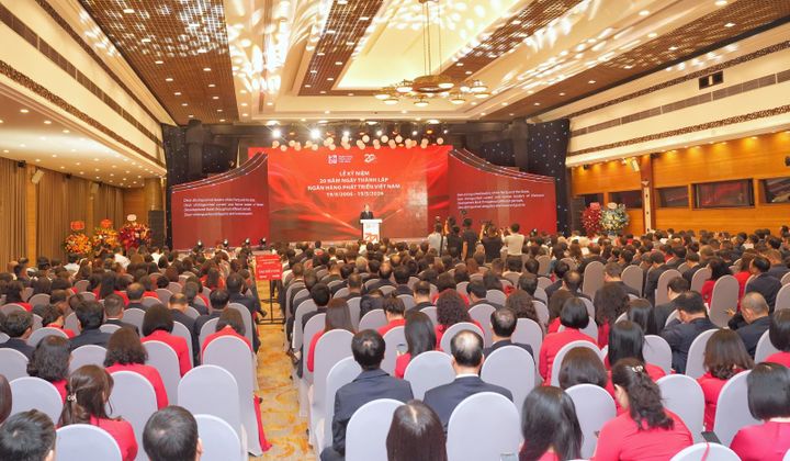 VDB kỷ niệm 20 năm, khẳng định vai trò thúc đẩy đầu tư và tăng trưởng kinh tế
