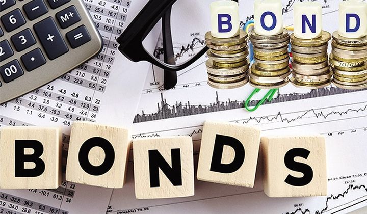 Rising rates squeeze bank profits, slow bond issuance