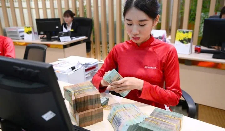 Ngân hàng dùng AI tái cấu trúc nhân sự, cắt giảm vị trí lặp lại